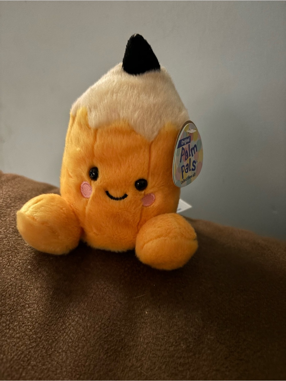 Palm Pals Yellow Pencil Plush – Cute School-Themed Stuffed Toy